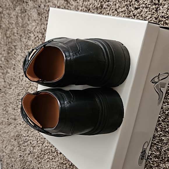 SOLD - Picture 3 of 5